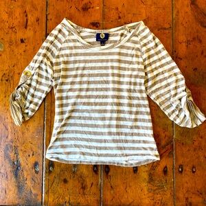 Vintage 1980’s Adrienne Vittadini striped tan & White 3/4 Sleeve Shirt. Sz:S